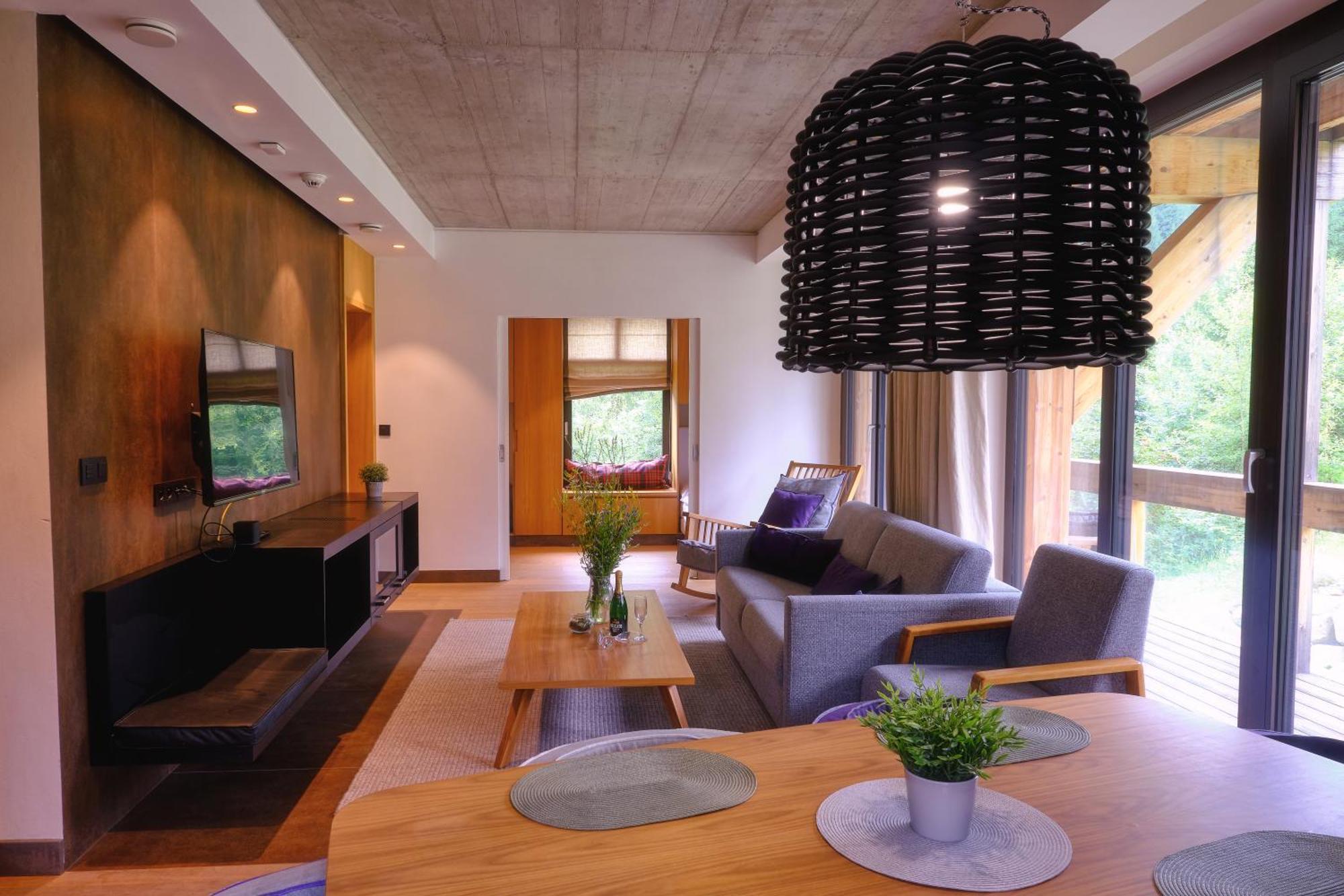 1 Lucia - Ski-in Ski-out - Jasna Center Apartment